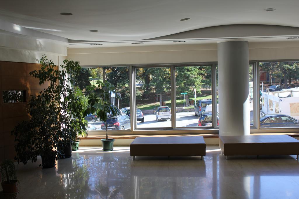 Hotel Castello LʼAquila Екстериор снимка